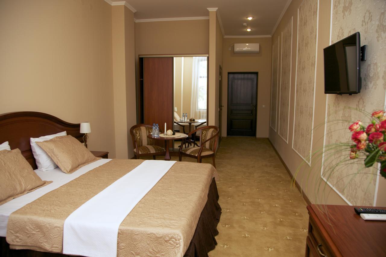Dioskuria Hotel 수쿰 외부 사진