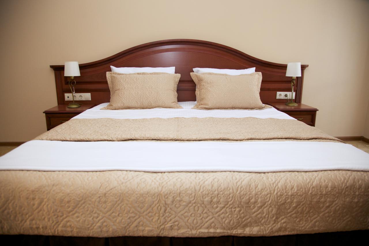 Dioskuria Hotel 수쿰 외부 사진